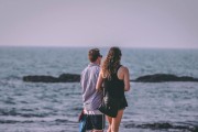 以贤妻良母特质吸引异性（剩女变身大赢家，掌握4种实用技能成为焦点人物）