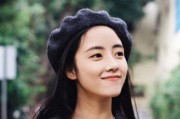 如何分辨女生偷偷喜欢你的具体表现（掌握15个明显信号，教你轻松看穿女生心思）