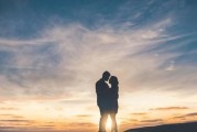 如何让前任主动找我复合？（揭秘让前任慕名而来的挽回技巧）