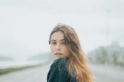分手之后如何顺利挽回女友？（教你15招成功挽回女友，让你重新拥有幸福的爱情生活）