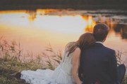 如何以正确的心态挽回女人？（不同心态下的挽回方式及注意事项）