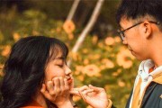 如何判断对方喜欢你？看这6点！（喜欢你的迹象和行为）