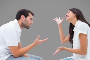如何解决夫妻冷战之苦？（别让冷战破坏你的婚姻感情！）