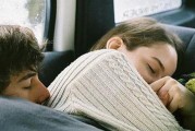 如何挽回女人说累了想分手的心？（掌握这个，让你成功挽回她的心）