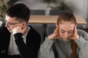 夫妻吵架冷战（探究夫妻吵架冷战的原因，分享解决方法，重建美好婚姻。）