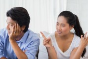 重建信任，拯救婚姻（如何在婚姻中重新建立信任？——婚姻中失去信任的挽救之道）