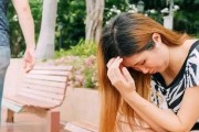 婚内出轨如何应对（从信任危机到挽救婚姻的故事和方法）
