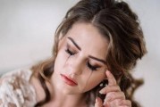 未婚先孕如何面对婆家质疑？（解读婆媳关系中的争议点，建立和睦家庭氛围）