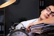 关于男友经常熬夜的问题（如何劝男友不再熬夜？）